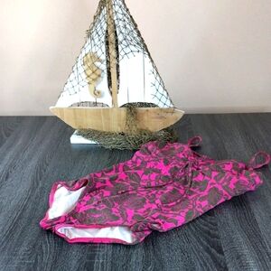 Lands End One Piece Floral Swim Suit.Size 10 EUCPink/ Green Padded Underwire